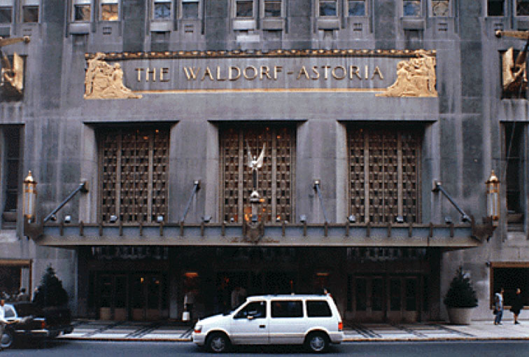 New York's Luxury WaldorfAstoria Hotel Sold to Chinese Insurer in 1.