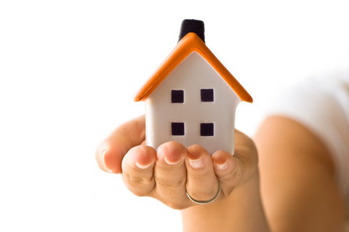 Rent-to-Own Homes: A Win-Win for Landlords, A Risk for Struggling Tenants