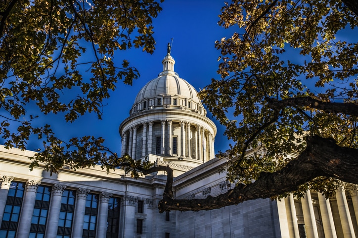 Oklahoma Senate Panel Advances Bill Barring Use of Credit Information in Insurance Rates